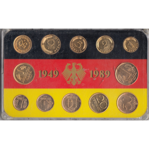 Набор монет Германия 1949-1989, поврежденная упаковка. Набор монет Германия 1949-1989, поврежденная упаковка.